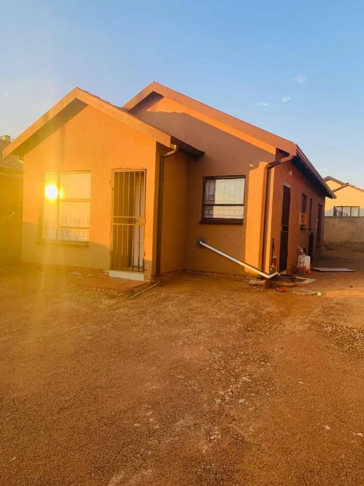 3 Bedroom House to rent in Soshanguve East