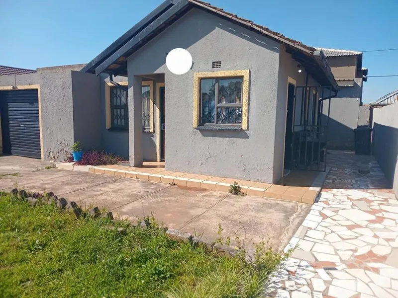 2 Bedroom House to rent in Protea Glen