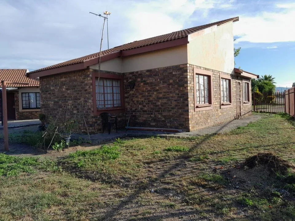 3 Bedroom House for sale in Seraleng