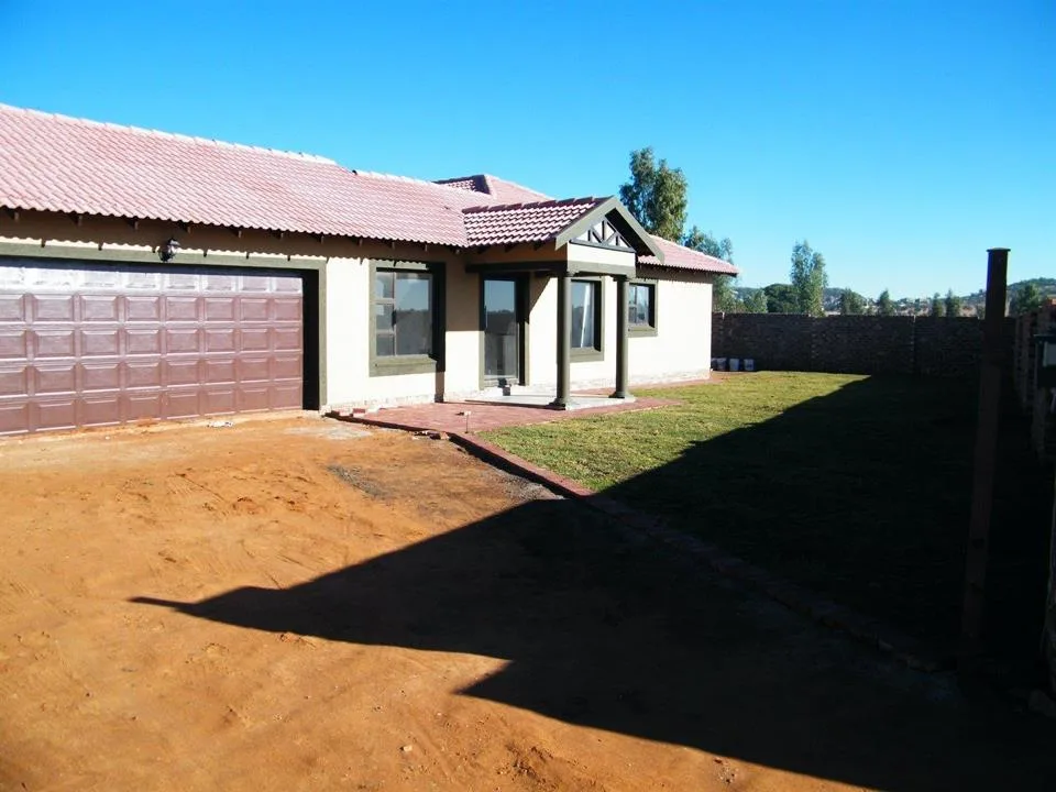 3 Bedroom Townhouse for sale in Flamwood