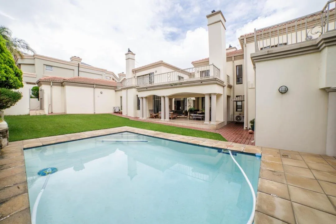 7 Bedroom House to rent in Dainfern Golf Estate