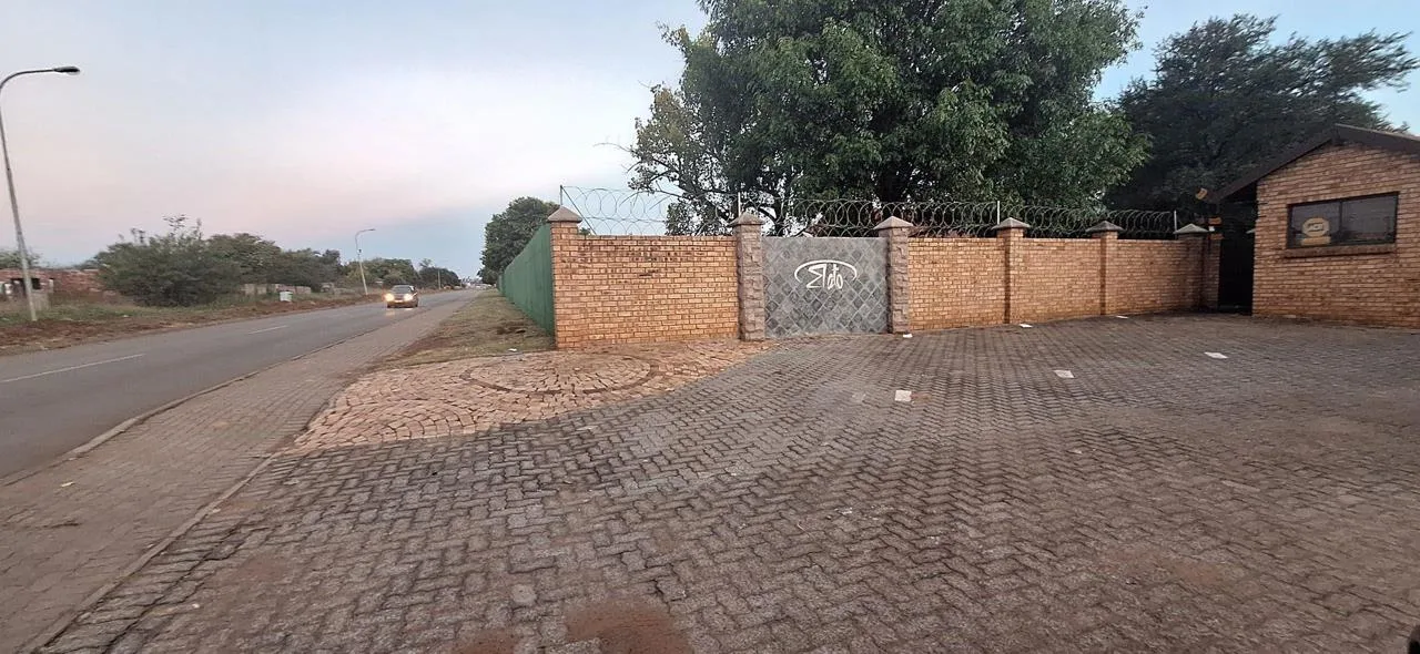 2 Bedroom Townhouse to rent in Riversdale