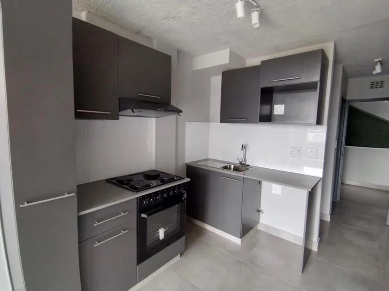 0.5 Bedroom Apartment / flat to rent in Lynnwood