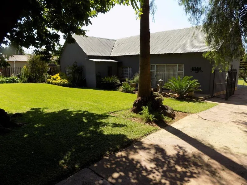 4 Bedroom House for sale in Ventersdorp