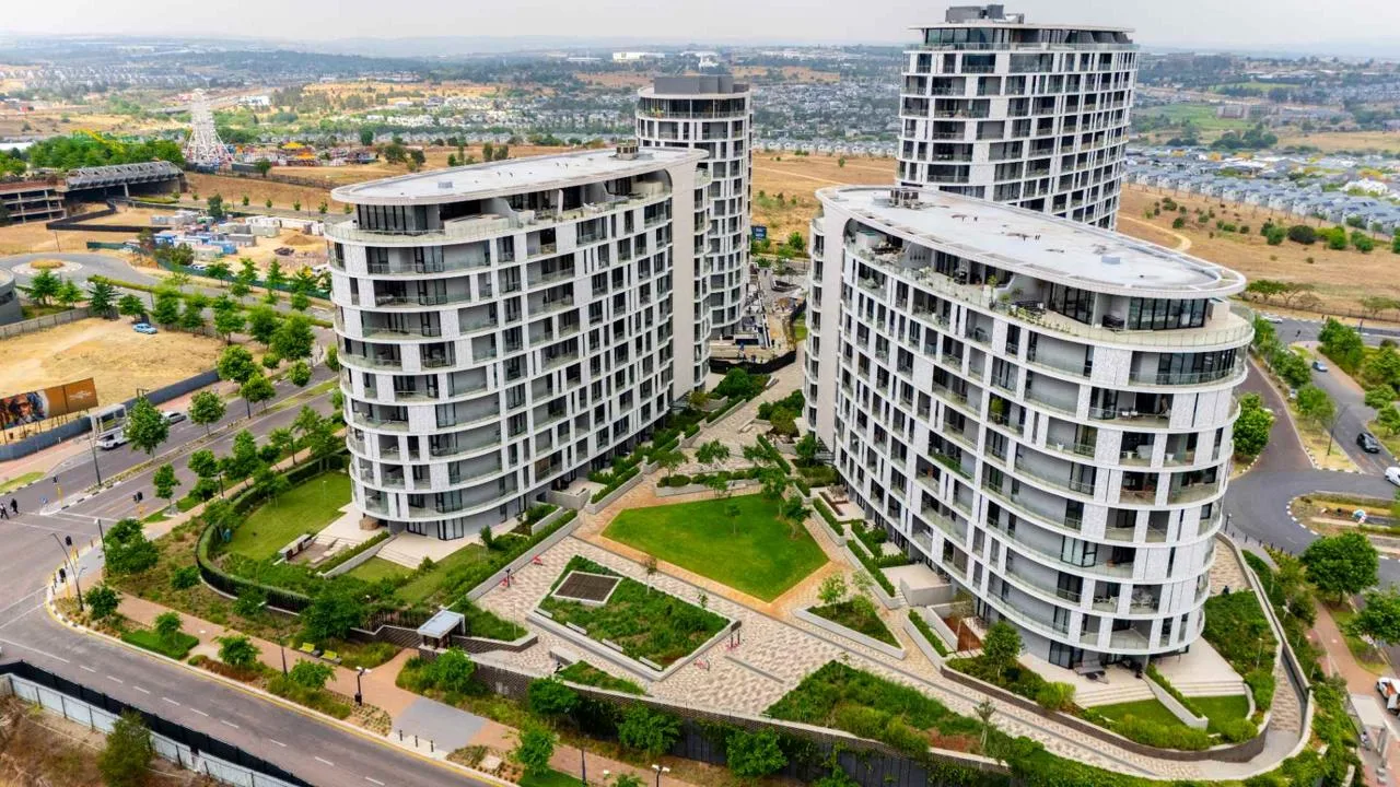 4 Bedroom Apartment / flat to rent in Waterfall