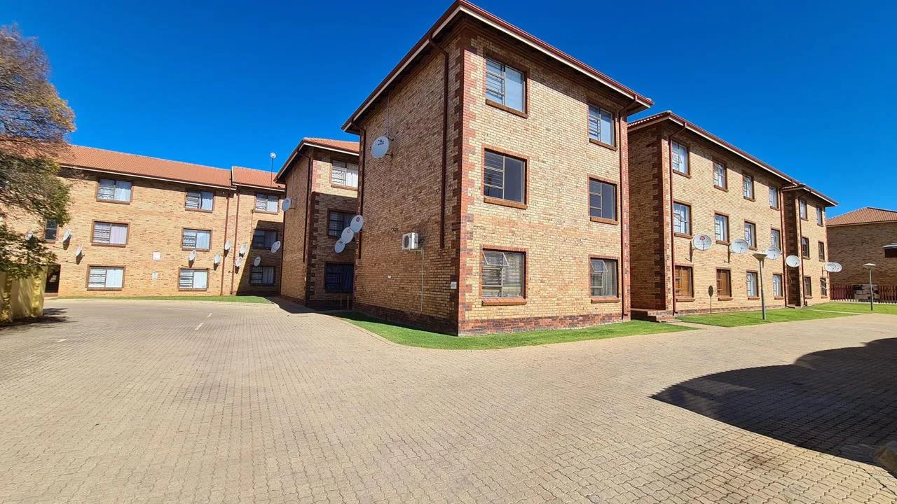 0.5 Bedroom Apartment / flat for sale in Potchefstroom Central