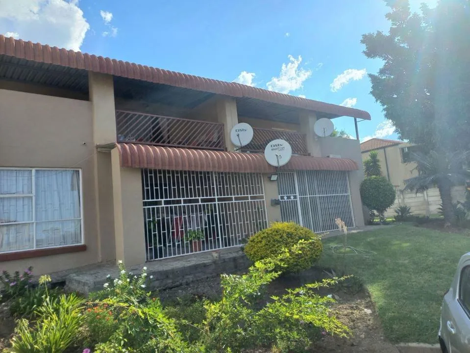 2 Bedroom Apartment / flat for sale in Safari Gardens