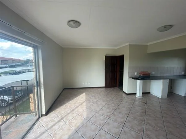 2 Bedroom Apartment / flat to rent in Ravensklip