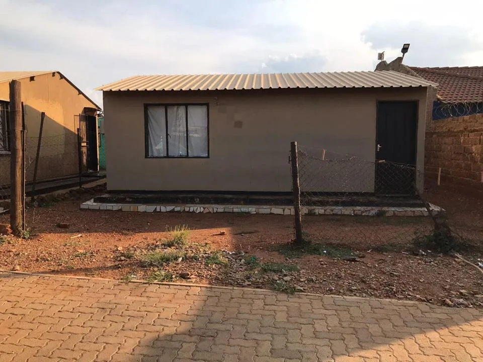2 Bedroom House for sale in Orange Farm