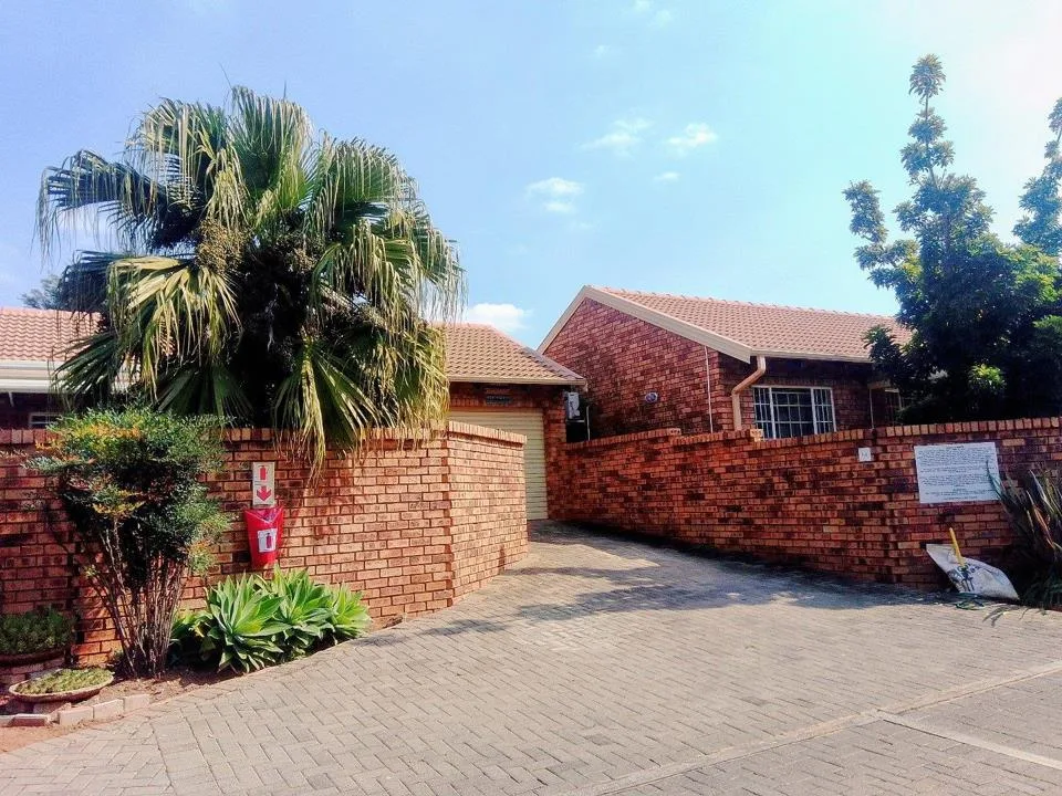 2 Bedroom Townhouse to rent in Faerie Glen