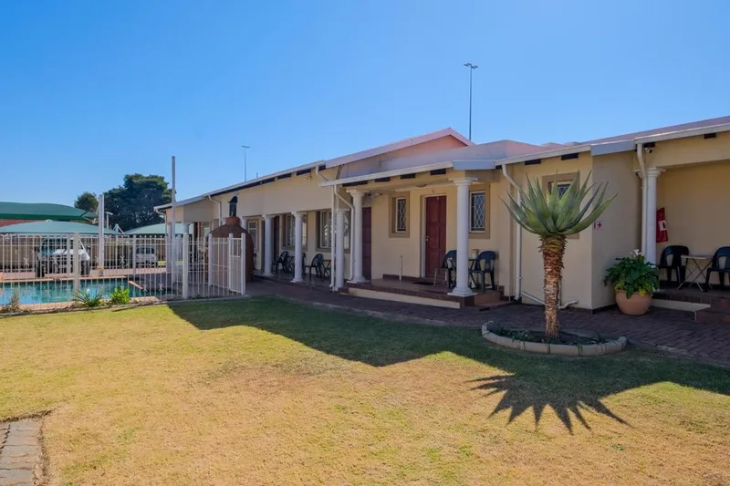 0.5 Bedroom Apartment / flat to rent in Witfield