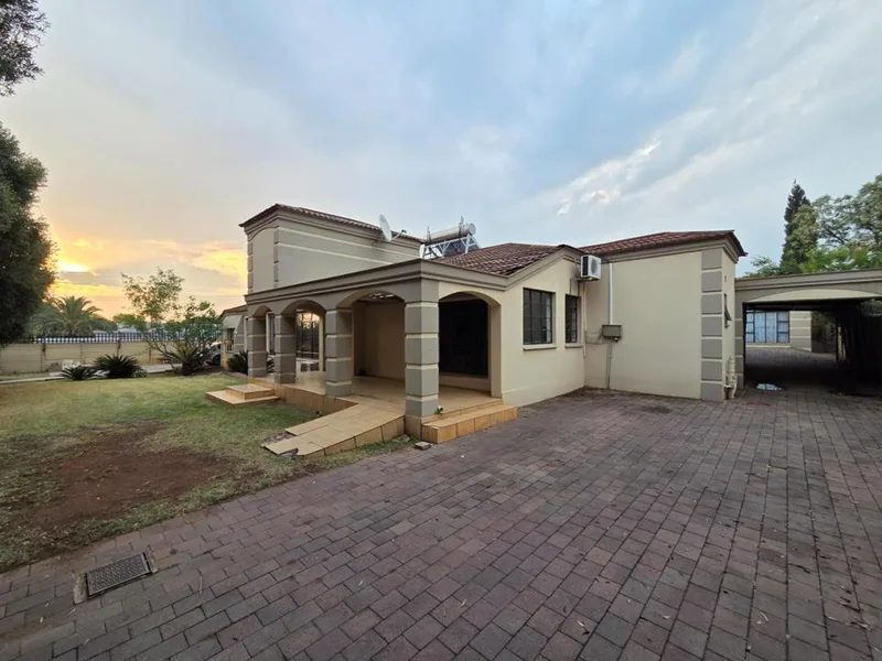 4 Bedroom Townhouse to rent in Erasmia