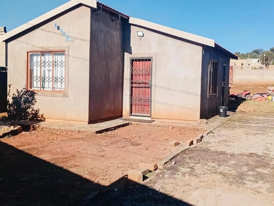 2 Bedroom House for sale in Orange Farm
