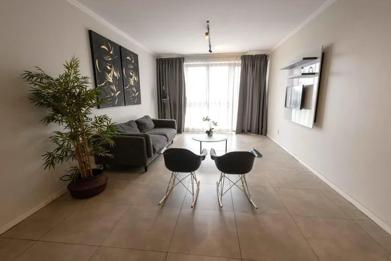 2 Bedroom Apartment / flat to rent in Greenside