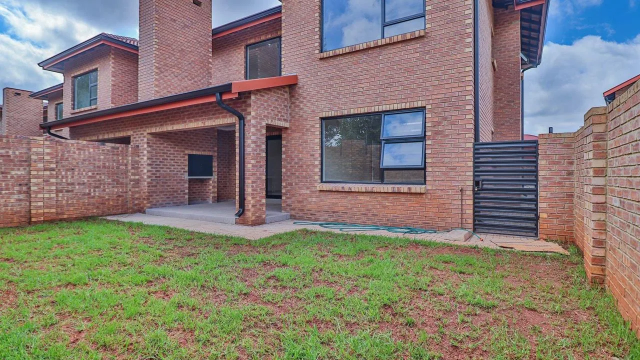 2 Bedroom Townhouse to rent in Rynfield
