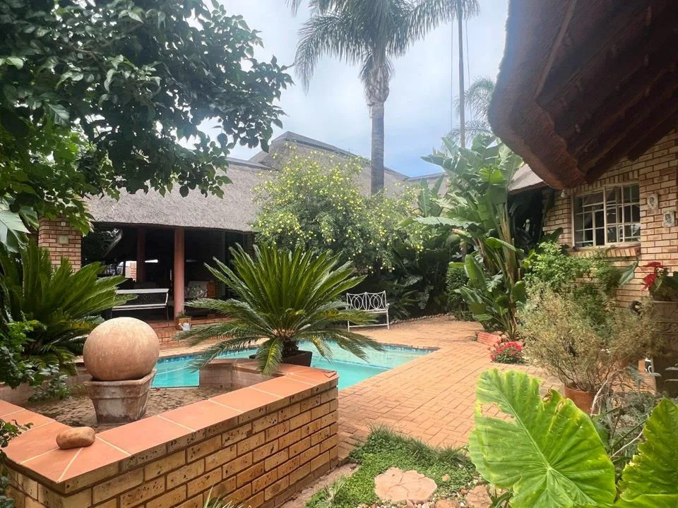 3 Bedroom House for sale in Doringkruin