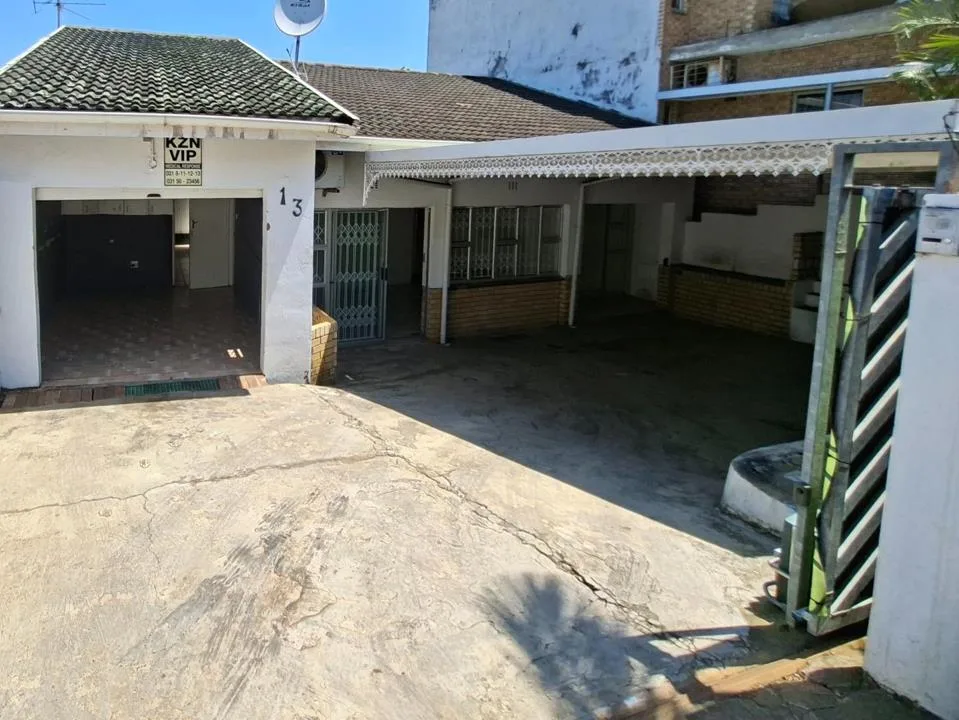 4 Bedroom House for sale in Phoenix Industrial