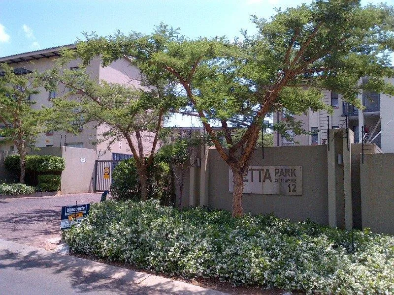 2 Bedroom Apartment / flat for sale in Geelhoutpark