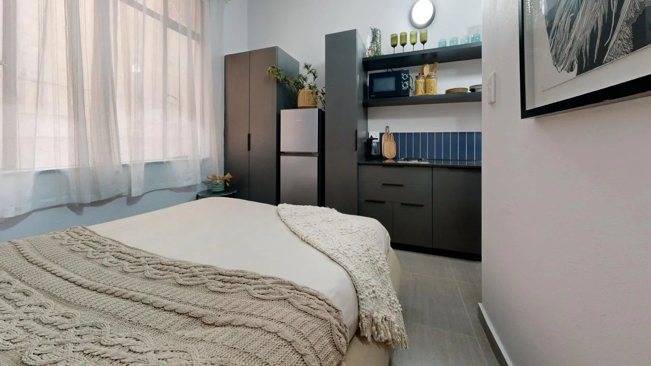 0.5 Bedroom Apartment / flat to rent in Marshalltown