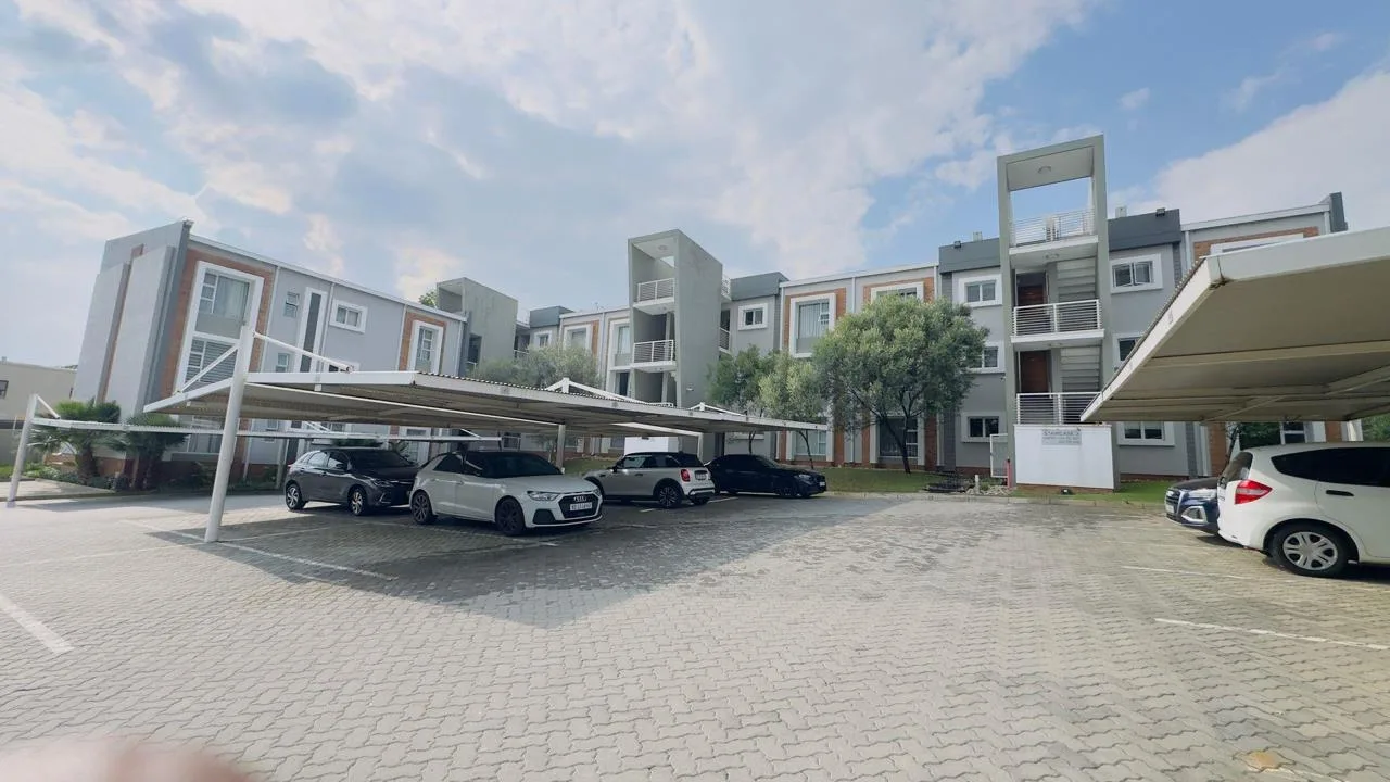 2 Bedroom Apartment / flat to rent in Bryanston