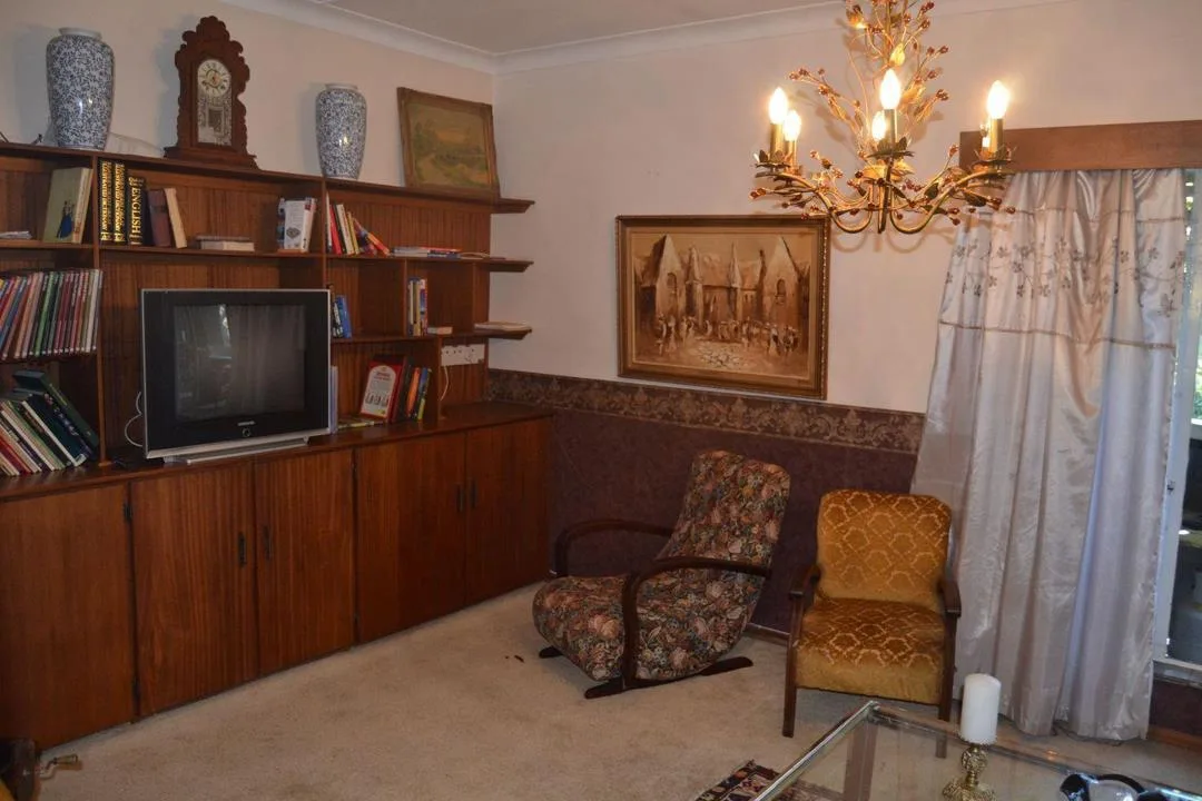 8 Bedroom House for sale in Miederpark