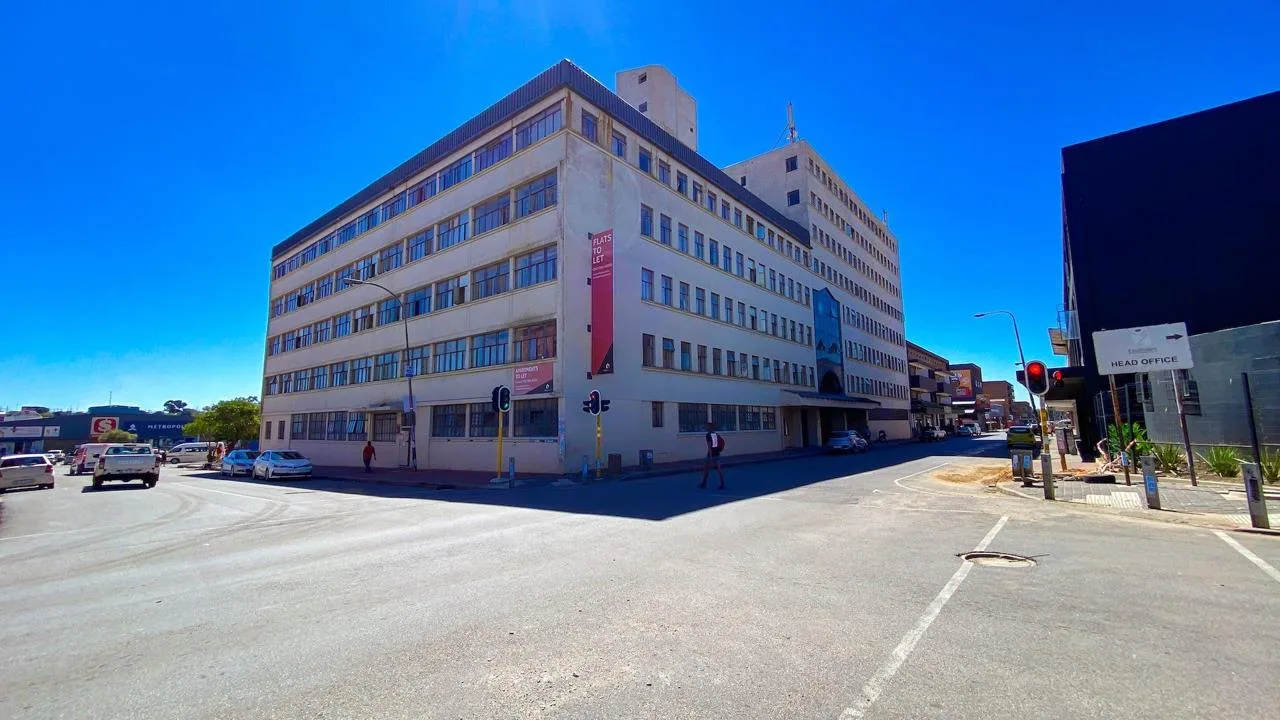 0.5 Bedroom Apartment / flat to rent in Germiston Central