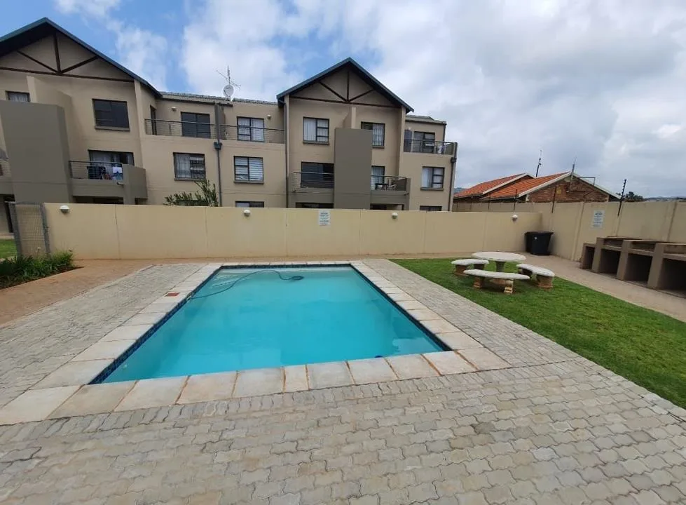 2 Bedroom Apartment / flat to rent in Ruimsig