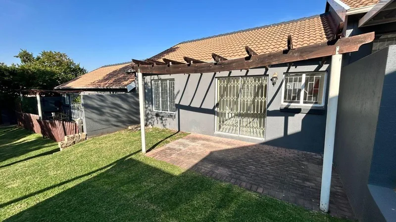 2 Bedroom Townhouse to rent in Greenstone Hill