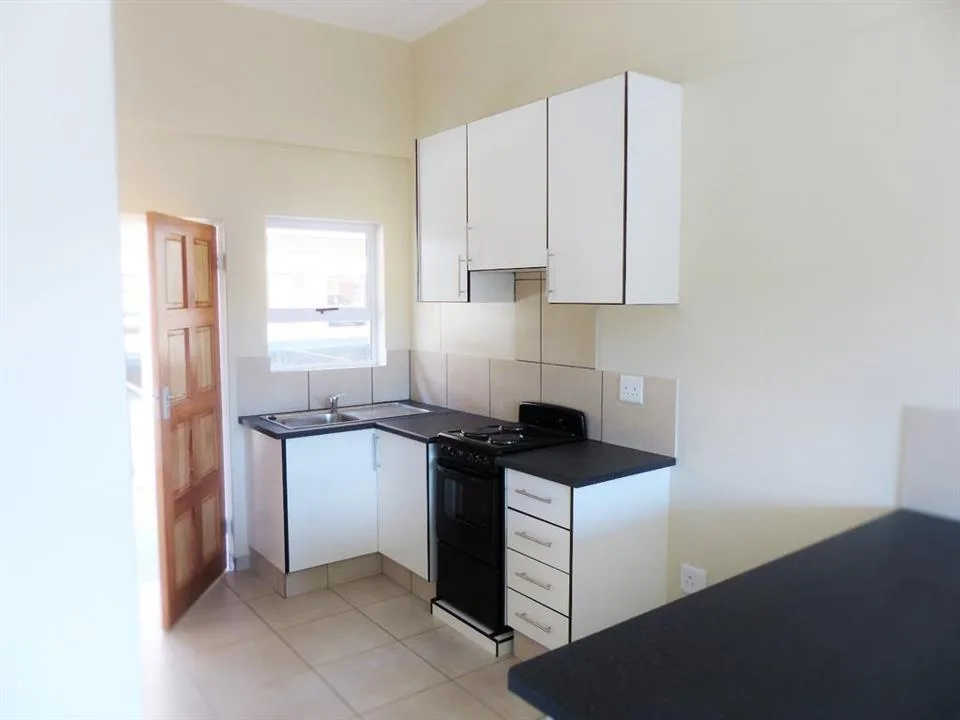 2 Bedroom Apartment / flat to rent in Kempton Park Central