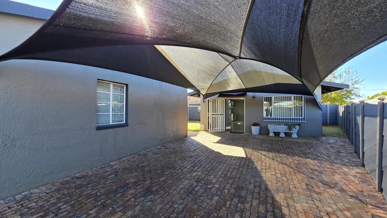2 Bedroom Apartment / flat to rent in Meyerton Central