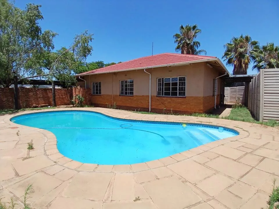 3 Bedroom House to rent in Moregloed
