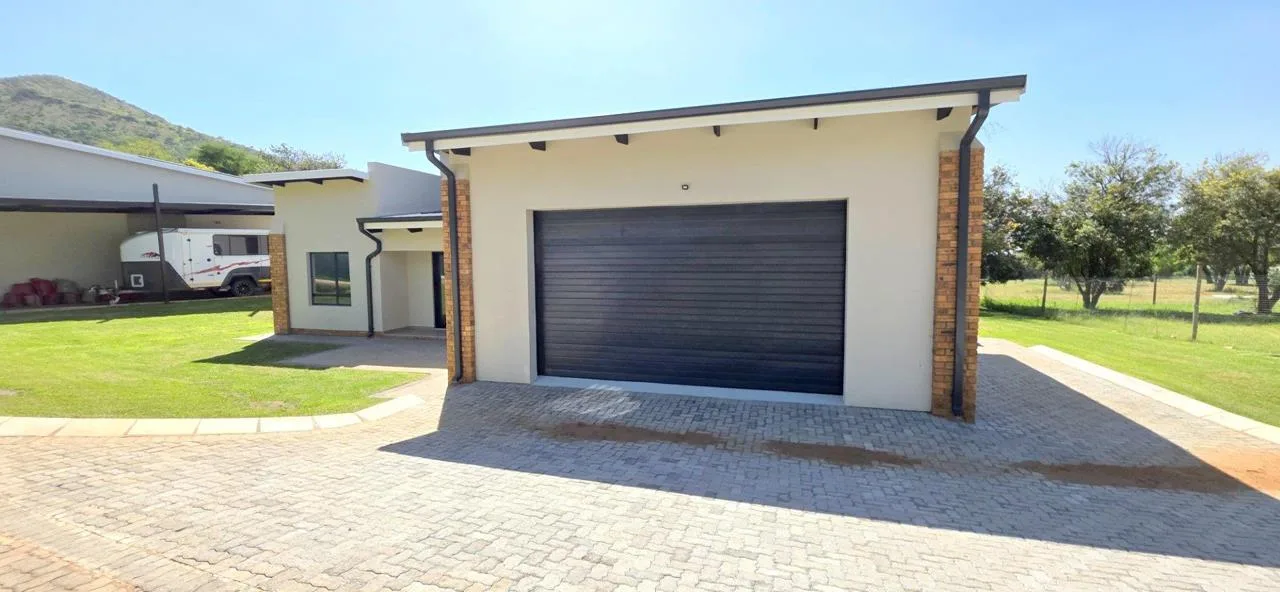 Secure townhouse in Houghton