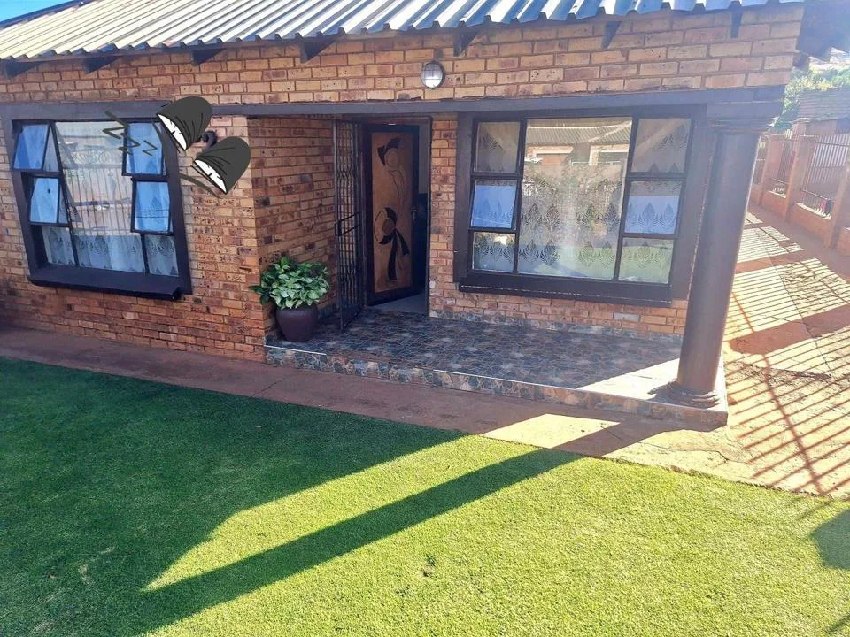 3 Bedroom House for sale in Promosa