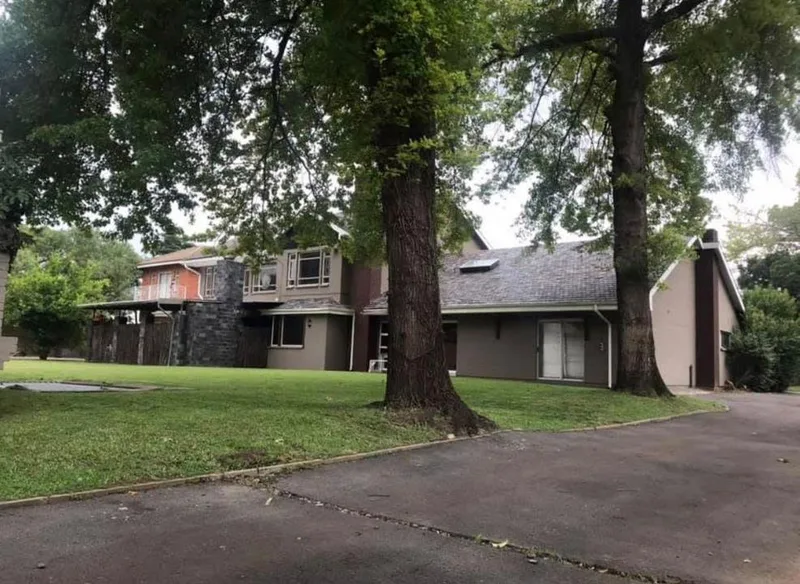 6 Bedroom House to rent in Three Rivers