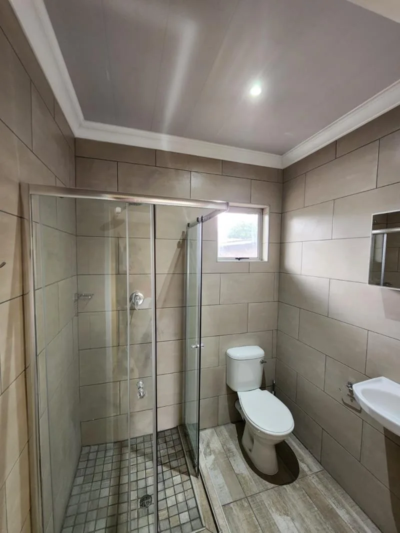 Bachelor apartment in Vanderbijlpark SE