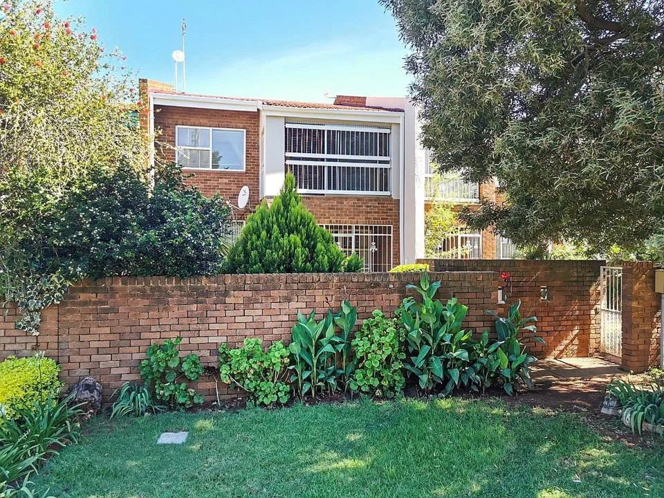 3 Bedroom House for sale in Stilfontein Ext 3