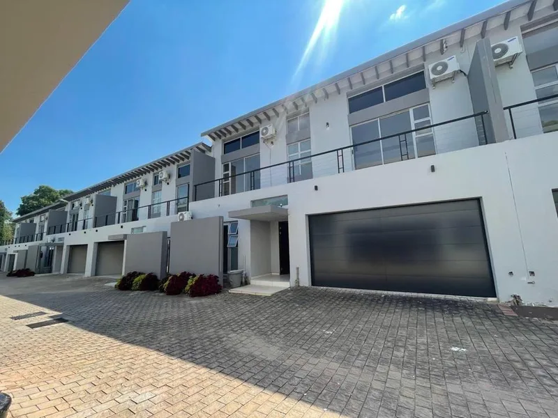 5 Bedroom Apartment / flat to rent in Hyde Park