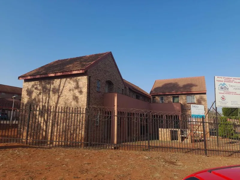 0.5 Bedroom Townhouse to rent in Philip Nel Park