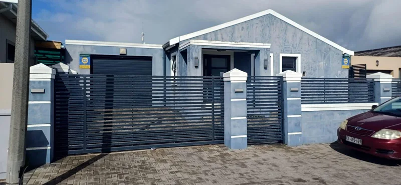3 Bedroom House in Pelikan Heights