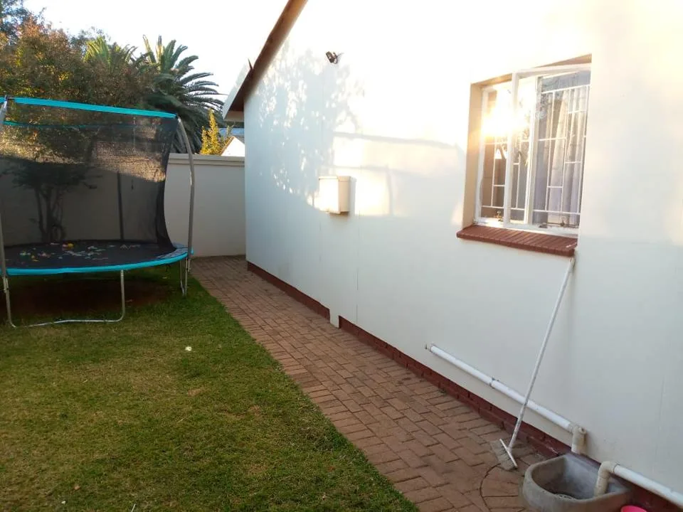 3 Bedroom Townhouse for sale in Irene Park