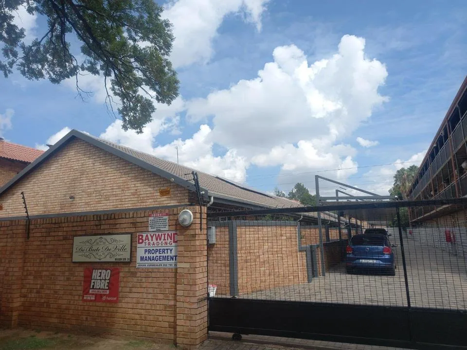 2 Bedroom Townhouse for sale in Bult West