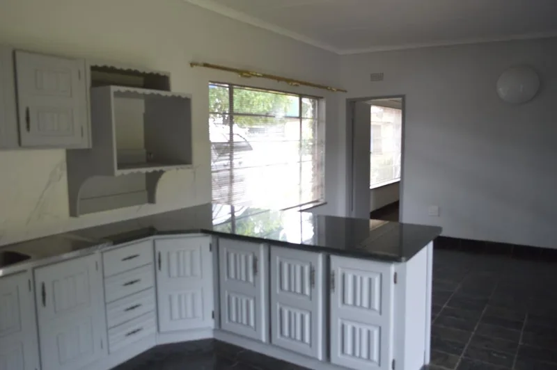 2 Bedroom Apartment / flat to rent in Risi AH