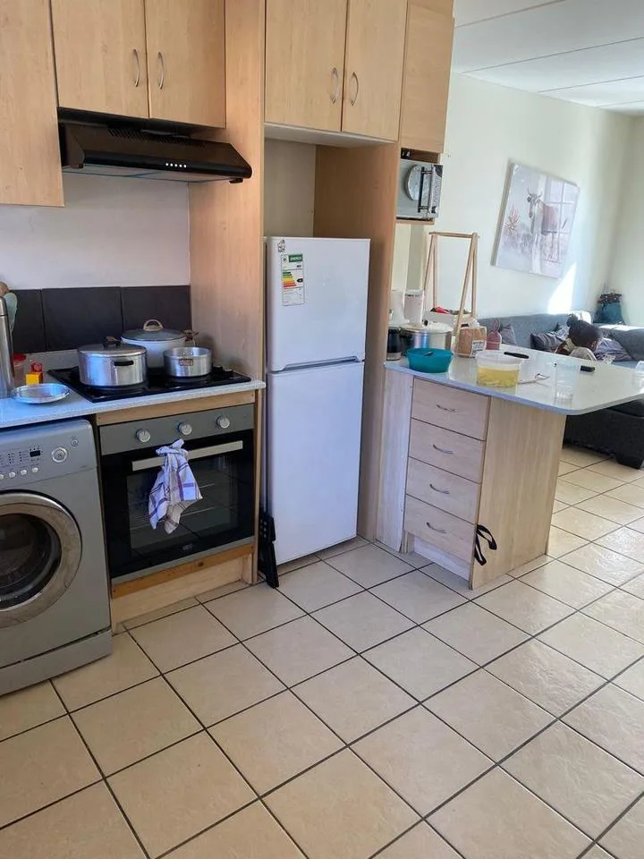 2 Bedroom Townhouse to rent in Rooihuiskraal