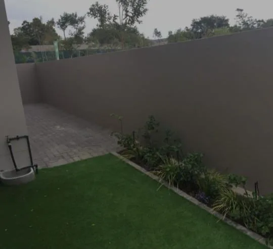 3 Bedroom Apartment / flat to rent in The Polofields