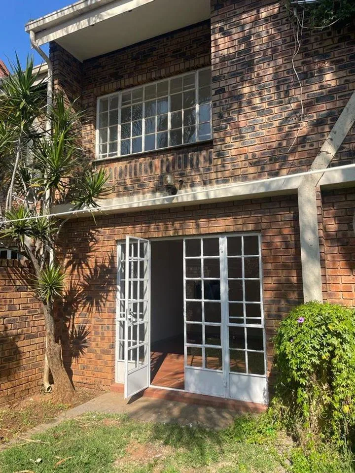 2 Bedroom Apartment / flat to rent in Waterkloof Ridge
