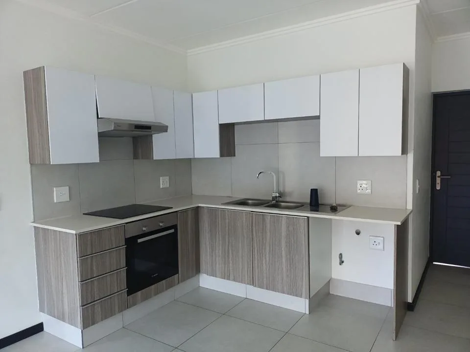 3 Bedroom Apartment / flat to rent in Fourways Gardens