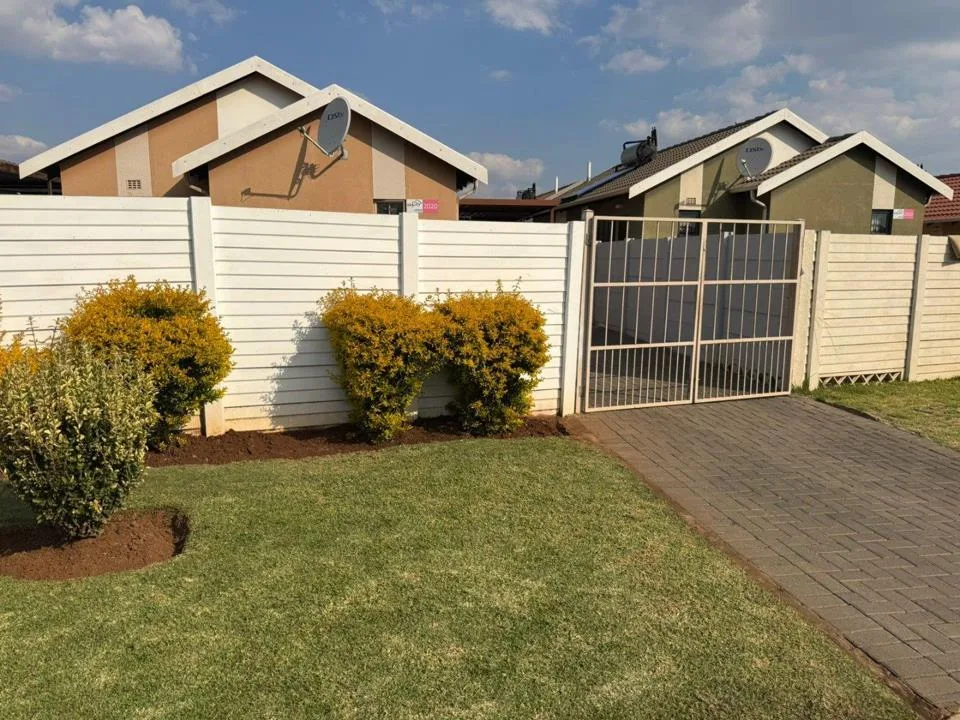 3 Bedroom House to rent in Sky City
