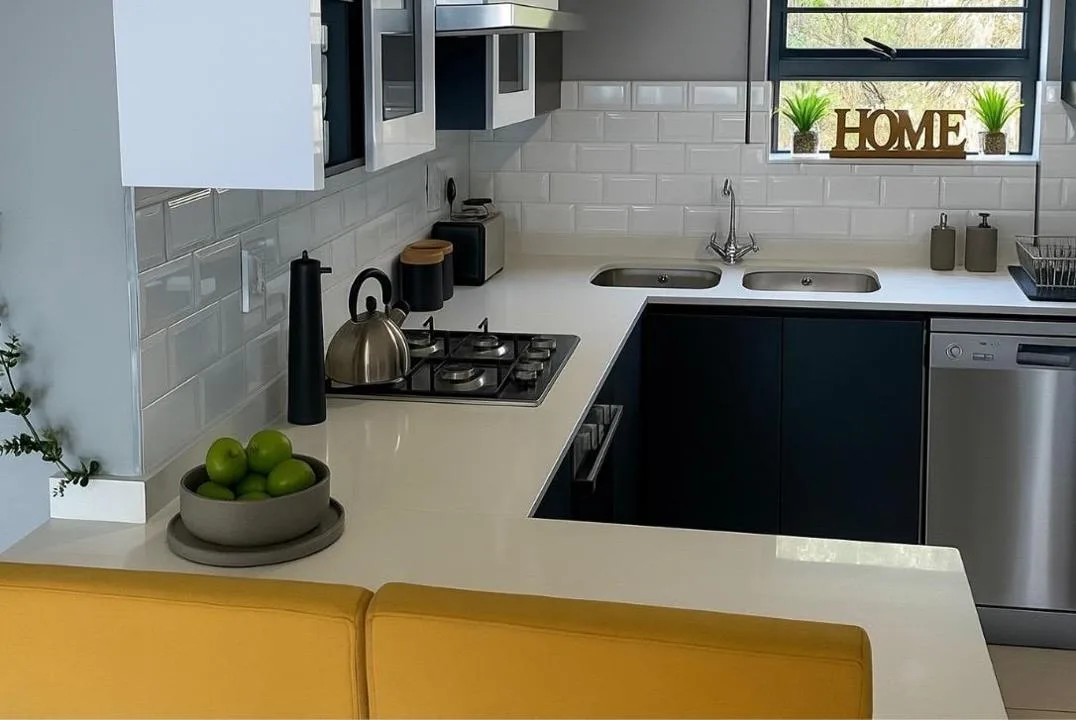 2 Bedroom Apartment / flat to rent in Montana