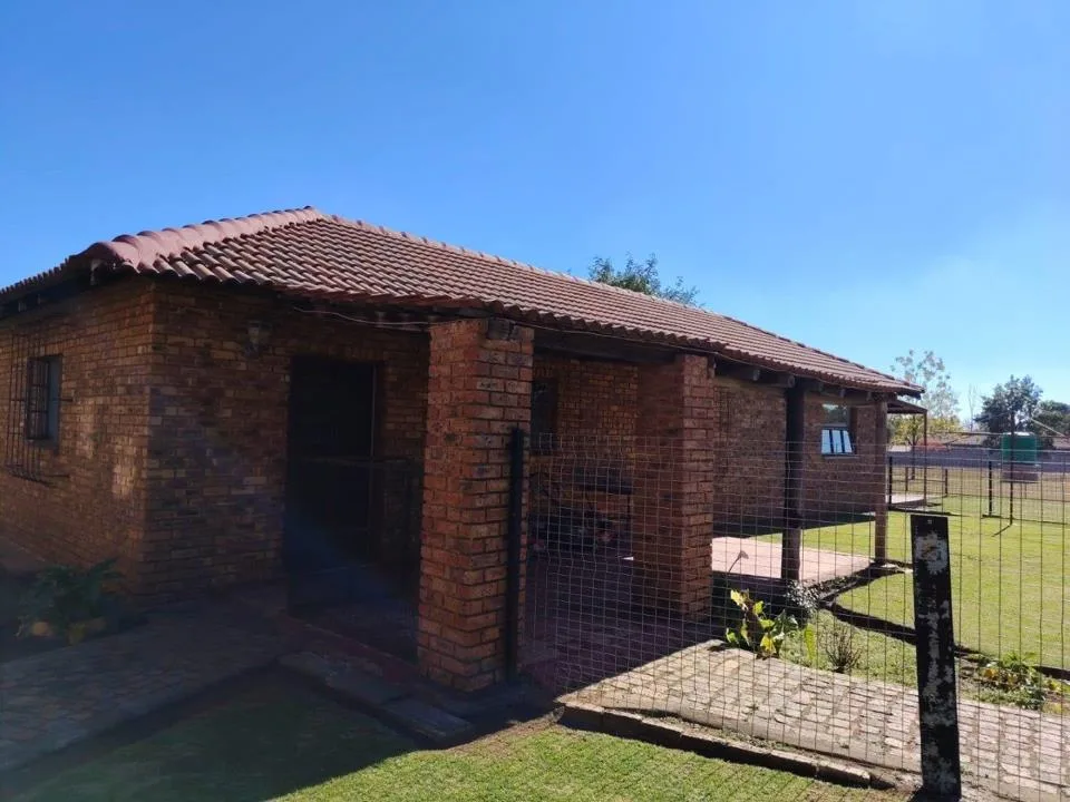 2 Bedroom Apartment / flat to rent in Bredell