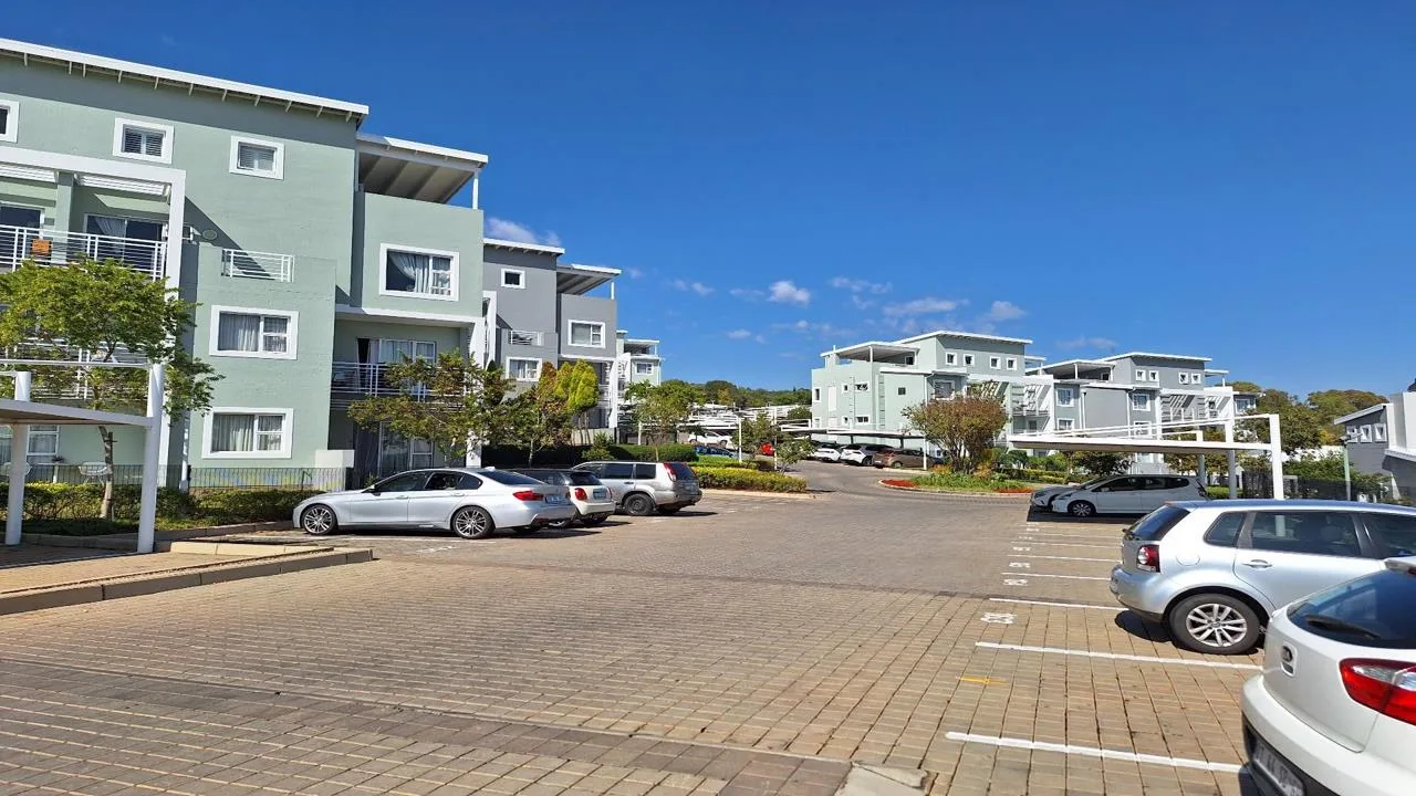2 Bedroom Apartment / flat to rent in Paulshof